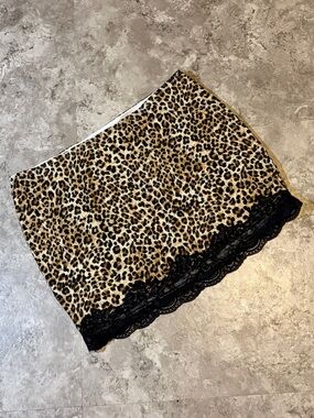 Feminine Leopard Print Lace Trim Coquette Mini Skirt Size Large